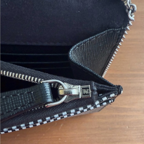 Fendi Karlito Black Grey Leather WOC/Bag/Clutch - Picture 6 of 13